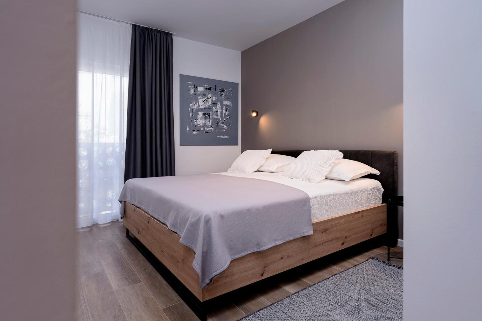 Modern, 2 Bedroom Apartment ฮวาร์ ภายนอก รูปภาพ