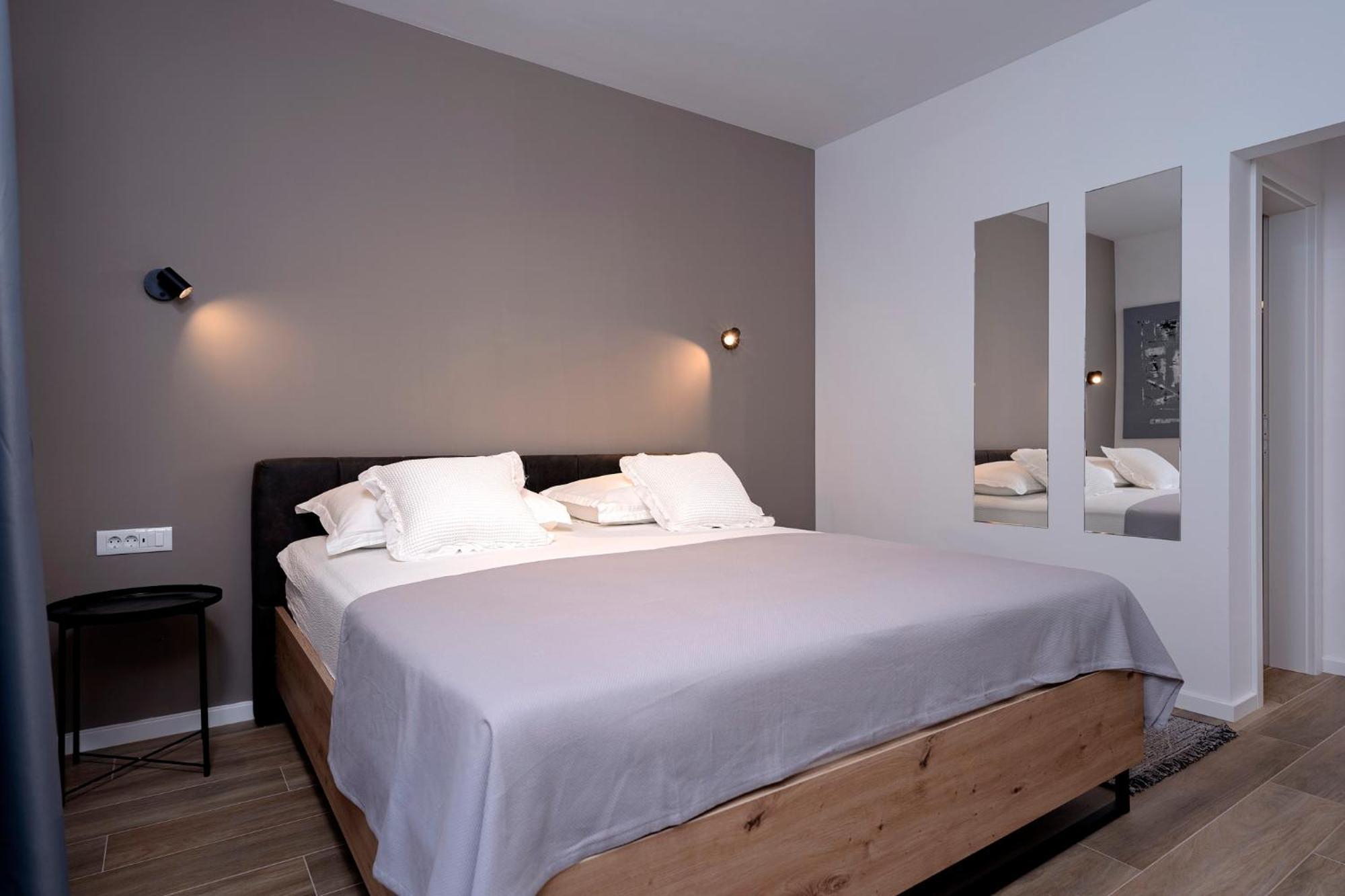Modern, 2 Bedroom Apartment ฮวาร์ ภายนอก รูปภาพ