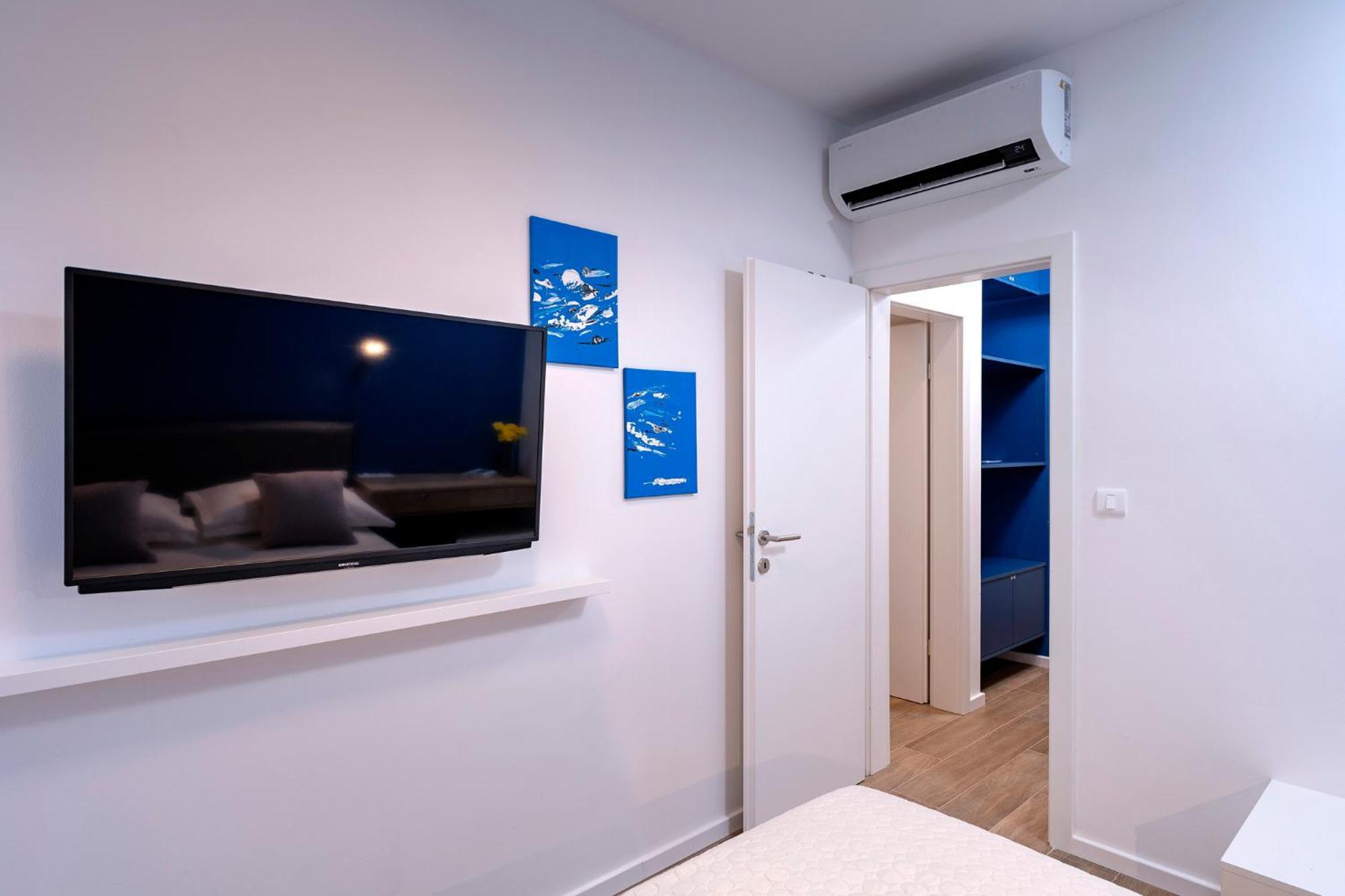 Modern, 2 Bedroom Apartment ฮวาร์ ภายนอก รูปภาพ