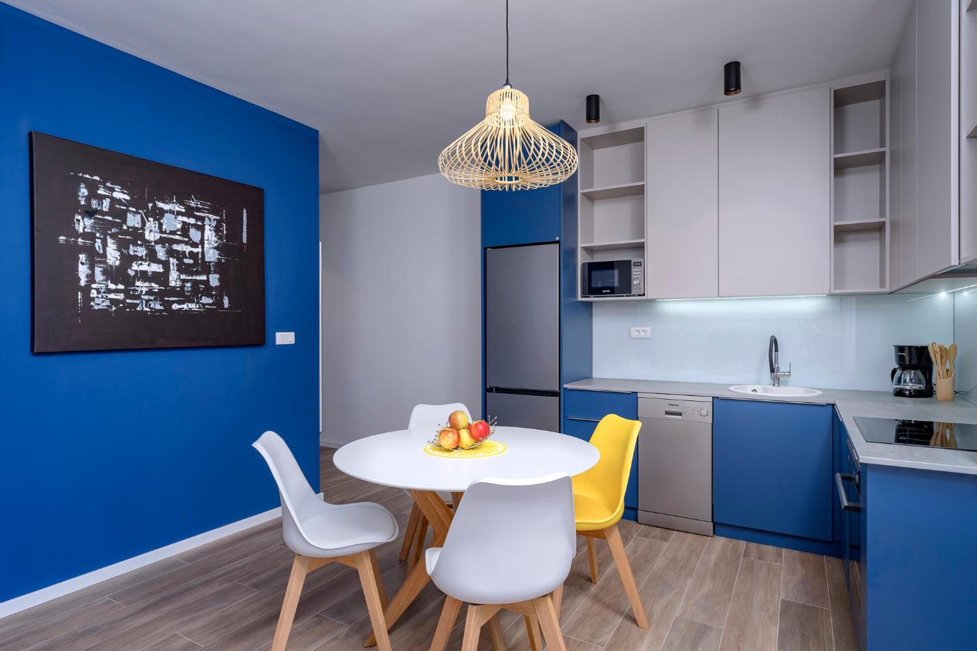 Modern, 2 Bedroom Apartment ฮวาร์ ภายนอก รูปภาพ